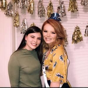 Meet your Posher, Emily